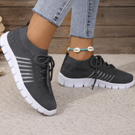 Zapatillas transpirables con cordones para mujer: ligeras, cómodas y antideslizantes.